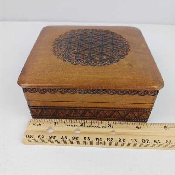 Vintage Polish Handcrafted Wooden Box Central European Pyrography Design - Picture 10 of 10